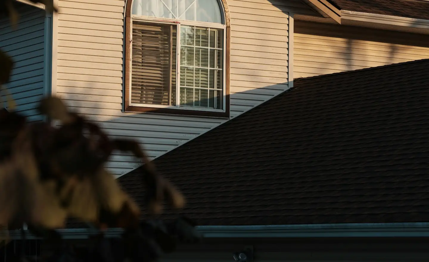 Residential garage used as contextual cable-and-roller service imagery